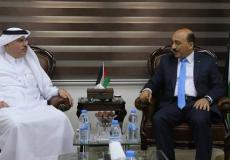 الوزير الحساينة والسفير القطري 