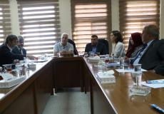 محافظ الخليل يلتقي وفد فرنسي