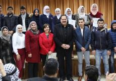 "التربية" تكرم الطلبة الفائزين بالأولمبياد المدرسي التاسع