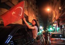 انصار اردوغان يحتفلون بفوزه في انتخابات تركيا