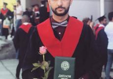 الخريج د. عبد الرحمن حسين 