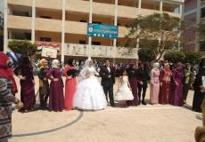 زفاف في مدرسة والعريس والعروس من الطالبات الإناث
