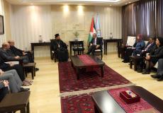 اشتية ووفد مجلس كنائس رام الله