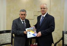 رئيس الوزراء يتسلم التقرير السنوي 