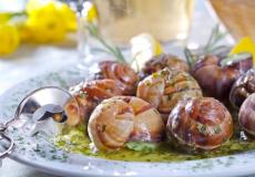 حلزونات جاهزة للأكل