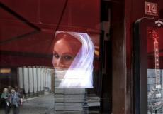 العرب يتفاعلون مع الزفاف الملكي البريطاني على طريقتهم