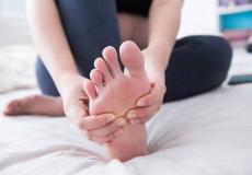 تورم القدمين