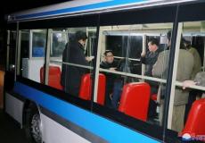 الزعيم الكوري خلال جولة تفقدية ليلية 