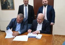 خلال توقيع الاتفاقية