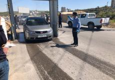 تثبيت آلة لتعقيم المركبات الداخلة لمدينة جنين
