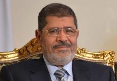 الرئيس المصري السابق محمد مرسي سيواجه سلفه حسني مبارك -صورة ارشيفية-