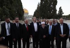 رئيس البوسة والهرسك يؤدي الصلاة بالمسجد الأقصى