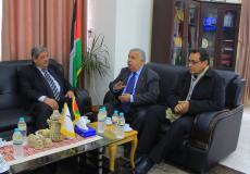 جامعة الأقصى تستقبل محافظ خان يونس