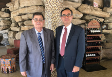 حسين سليمان : يجب تعزيز التعاون مع سفير كولمبيا والملحق الاقتصادي الكولومبي في اسرائيل 