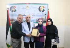 أبو النجا يكرم أبناء موظفي محافظة غزة الناجحين في الثانوية العامة