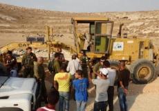 الاحتلال يستولي على جرافة- أرشيفية