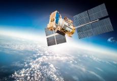 القمر الإماراتي خليفة سات