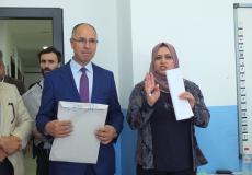 سفير فلسطين في اسطنبول يتفقد قاعة امتحانات الإنجاز