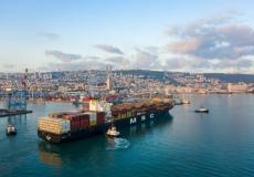 وصول سفينة إماراتية إلى ميناء حيفا