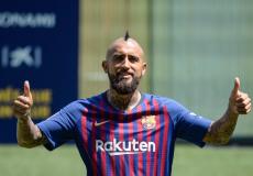 لاعب برشلونة أرتورو فيدال