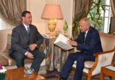 سفير دولة فلسطين في مصر دياب اللوح خلال لقاء مع أمين عام الجامعة العربية أحمد أبو الغيط