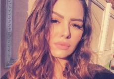 شاهد: انهيار هنادي مهنا في جنازة فاروق الفيشاوي