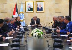 محمد اشتية يستقبل ممثلي القطاع الخاص في الخليل