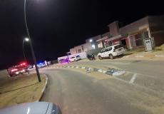 من مكان سقوط شظايا صاروخ على منزل في سديروت