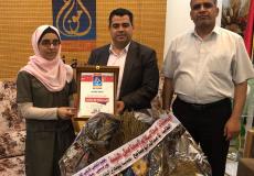 هنية يكرم اوائل الطلبة المتفوقين في الثانوية العامة  