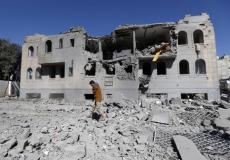 صورة للمقر الذي تعرض للقصف