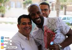 عبد السلام هنية يستقبل لاعبي مركز شباب بلاطة في غزة