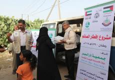 دار البر بدبي توزع وجبات جاهزة من الإفطار على الصائمين بغزة