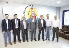 وزير الريادة والتمكين يزور عدد من مؤسسات القطاع الخاص