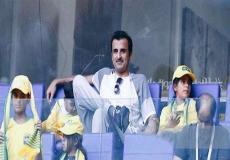 أمير دولة قطر يظهر على مدرجات المونديال