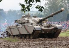 بريطانيا ترى أن الدبابات سلاح عفى عليه الزمن