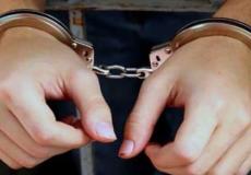 اعتقال سارقة منازل وسط قطاع غزة