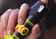 شاب يلقي قنبلة مسيلة للدموع في حفل زفاف بالمغرب