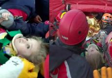 شاهد: لحظة إنقاذ طفلة قضت 65 ساعة تحت الأنقاض في تركيا 