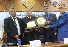 رجل أعمال فلسطيني يتبرع بقطعة أرض بالوسطى