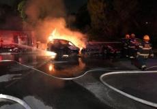  حرق 3 سيارات في موقف للسيارات قرب حيفا 