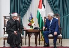 الرئيس الفلسطيني محمود عباس يلتقي مفتى الديار الفلسطينية محمد حسين