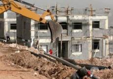 جرافات الاحتلال تحفر في شارع- أرشيفية