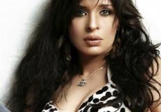 الراقصة دينا