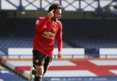 لاعب وسط مانشستر يونايتد  البرتغالي برونو فرنانديز