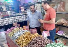  الاقتصاد بغزة تنظم جولات ميدانية على مصانع الشوكولاتة والشيبس