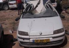 الشرطة الفلسطينية تتلف مركبات غير قانونية في نابلس