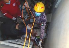 انقاذ مواطن سقط داخل غرفة بعمق 3 أمتار بمنزله 
