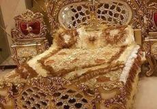 قصر خليجي من الذهب الخالص