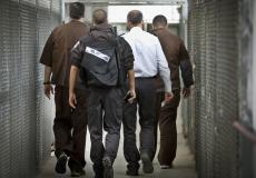 الاسرى الفلسطينيون في سجون الاحتلال-أرشيف