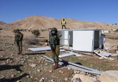 الاحتلال يهدم منزلا متنقلا وحظيرة أغنام شمال أريحا